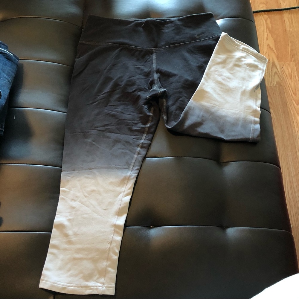 Nike crop leggings!